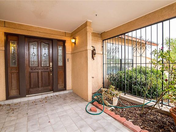 3rd image of 6612 Amposta Dr