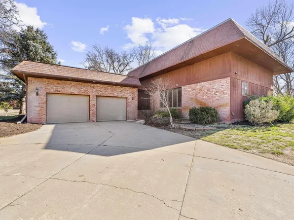 530 N Washington St, Lindsborg, KS 67456