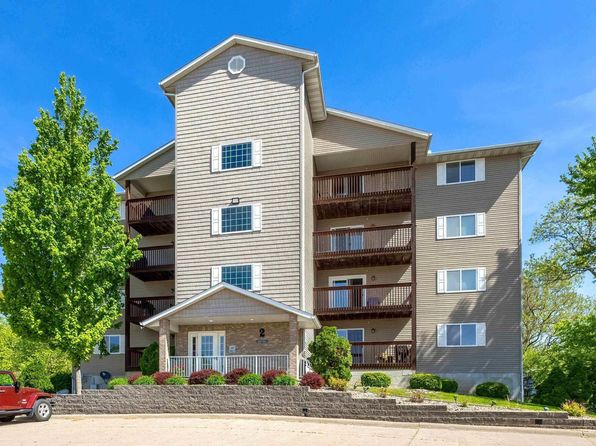 4102 Creek Hill Dr #102, Bettendorf, IA 52722