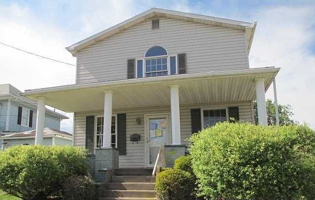 1st image of 1802 Meighen Ave