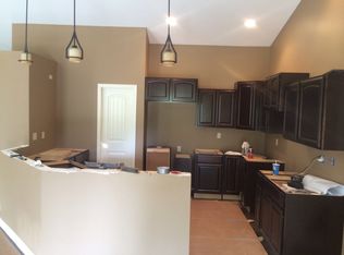 208 Michael Dr, Troy, IL