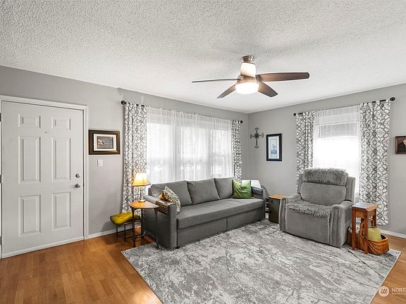 4th image of 4630 Cleveland Avenue SE