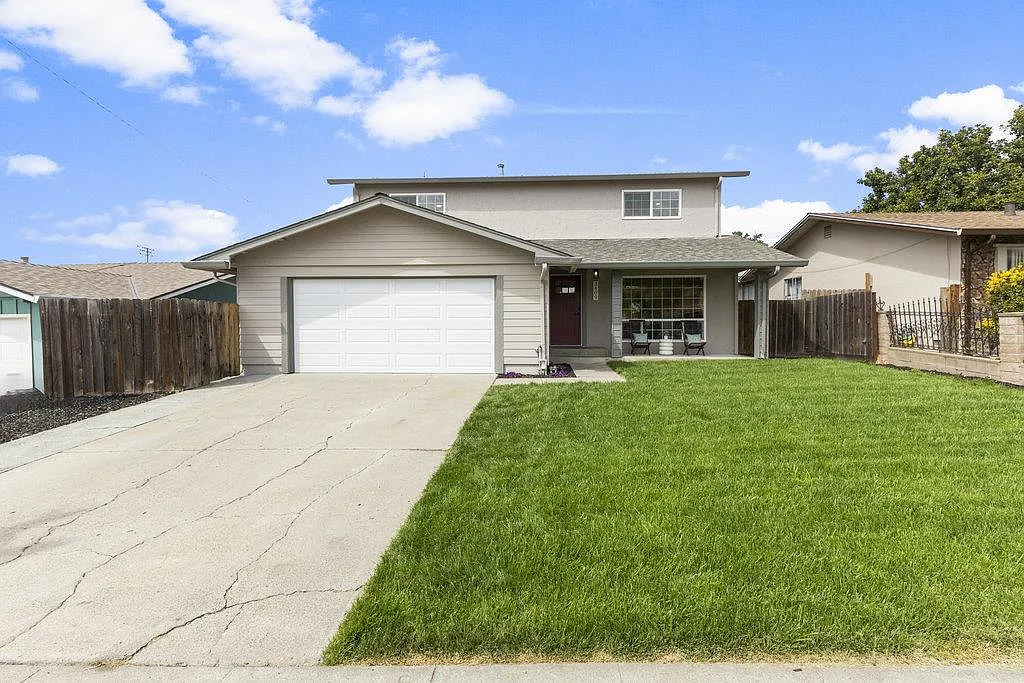 3409 Mount Prieta Dr photo 1