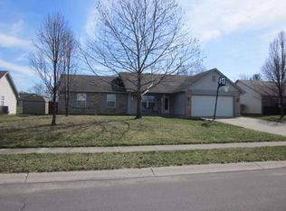 623 Sugar Maple Ln, Mooresville, IN