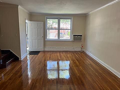 5th image of 6452 Alderton St