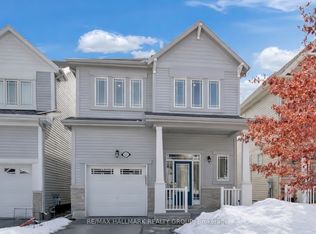 225 Rivertree St, Ottawa, ON K2M 0J4