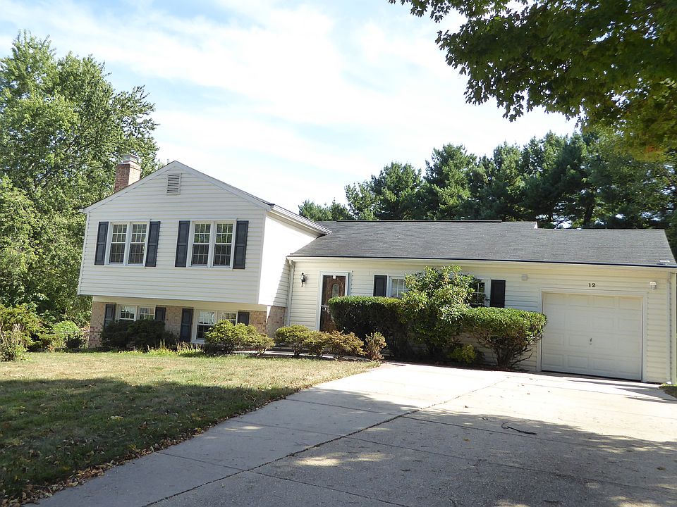 1st image of 12 Lodge Pl