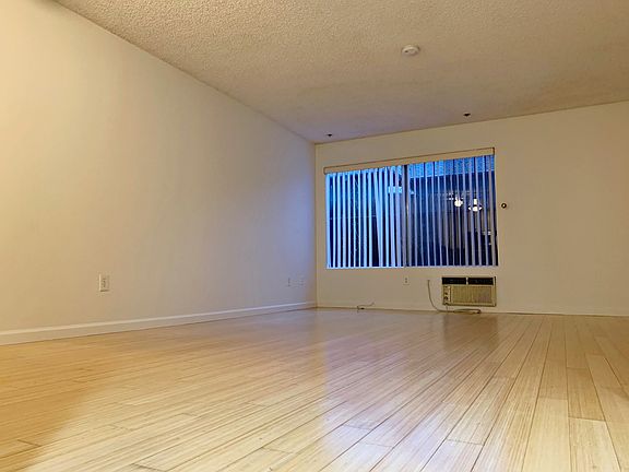 3rd image of 2485 Sawtelle Blvd #200