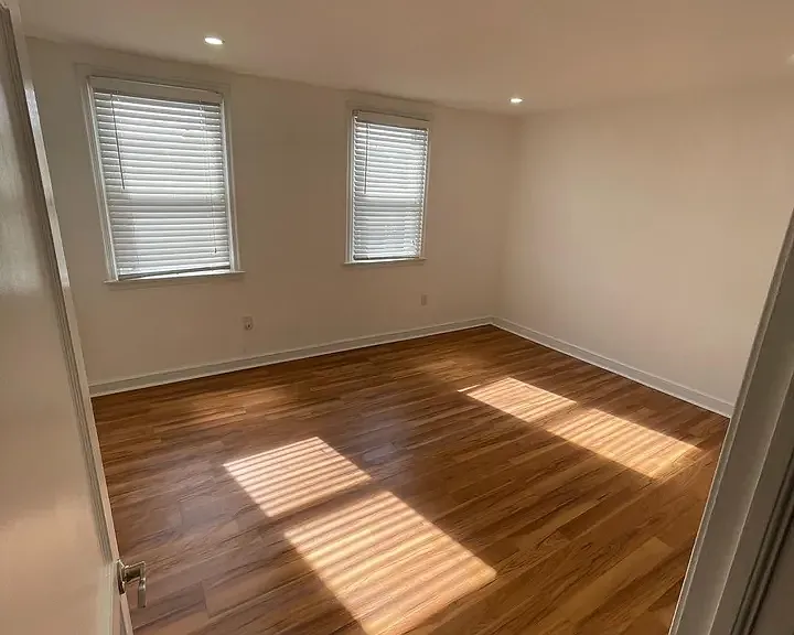 1353 Fanshawe St #1 — Photo 8