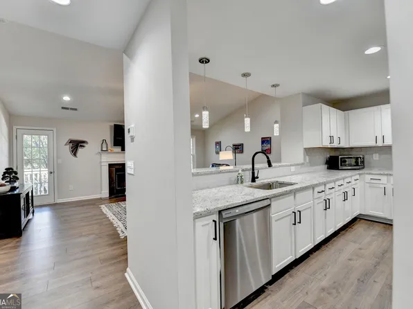 324 Teal Ct, Roswell, GA 30076