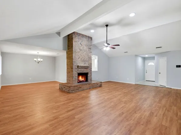 21330 Golden Dove Dr, Spring, TX 77388