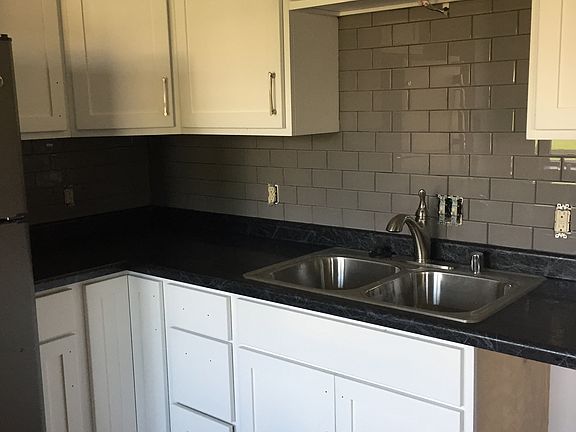 2nd image of 684 Tilson St N