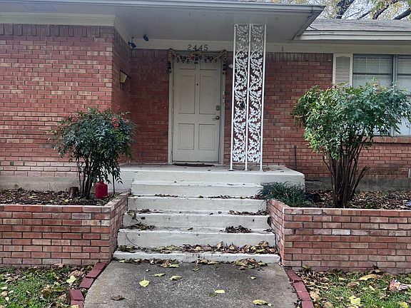 4th image of 2445 Wildoak Dr