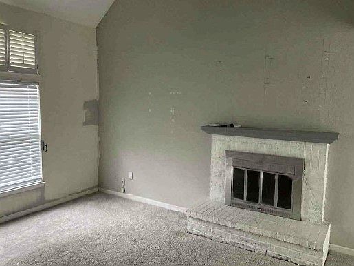 4th image of 1533 Windsor Dr