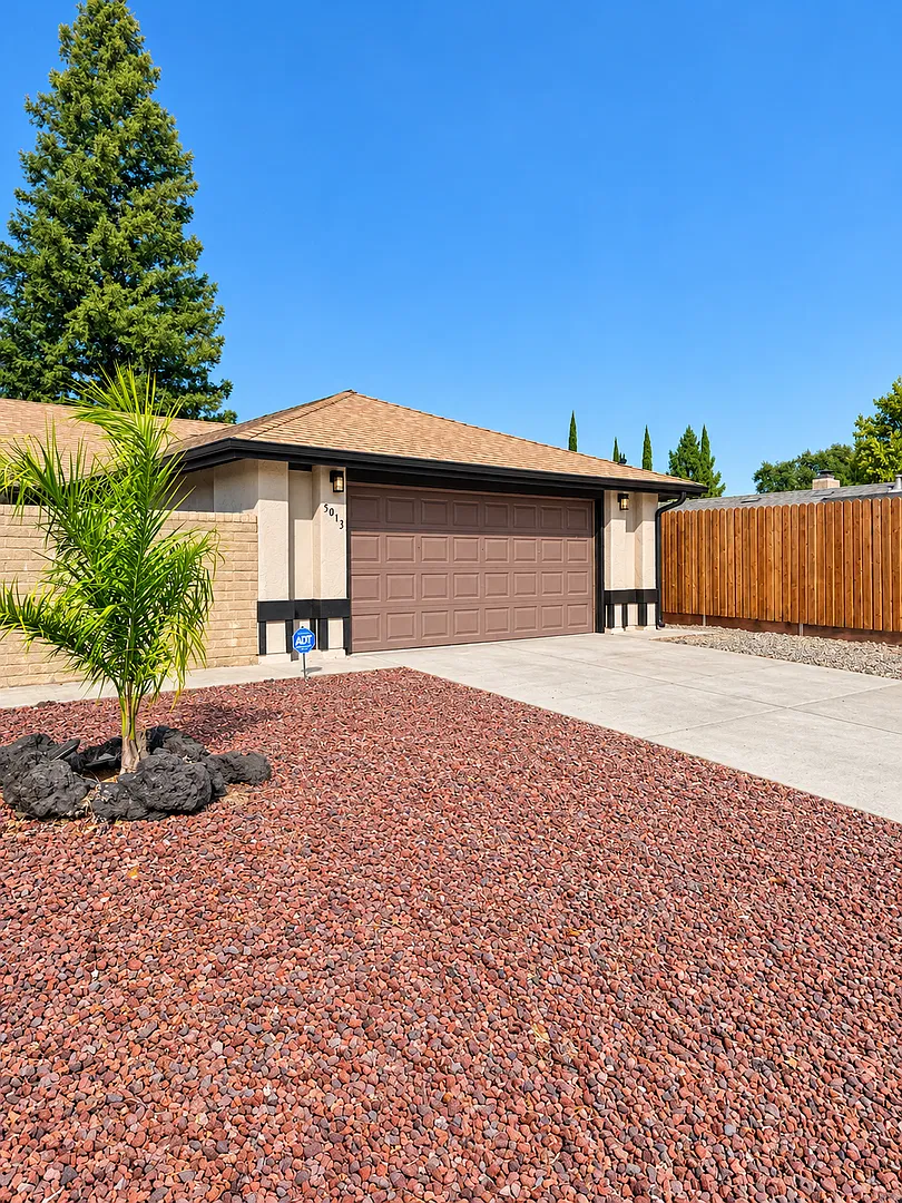 Stunning Fully Remodeled Home Modern Upgrades Throughout! — Photo 2