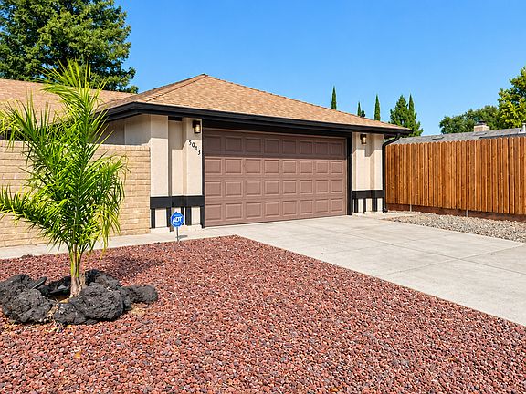 2nd image of 5013 Timbercreek Way