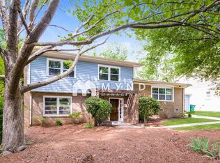 5901 Charing Pl, Charlotte, NC 28211