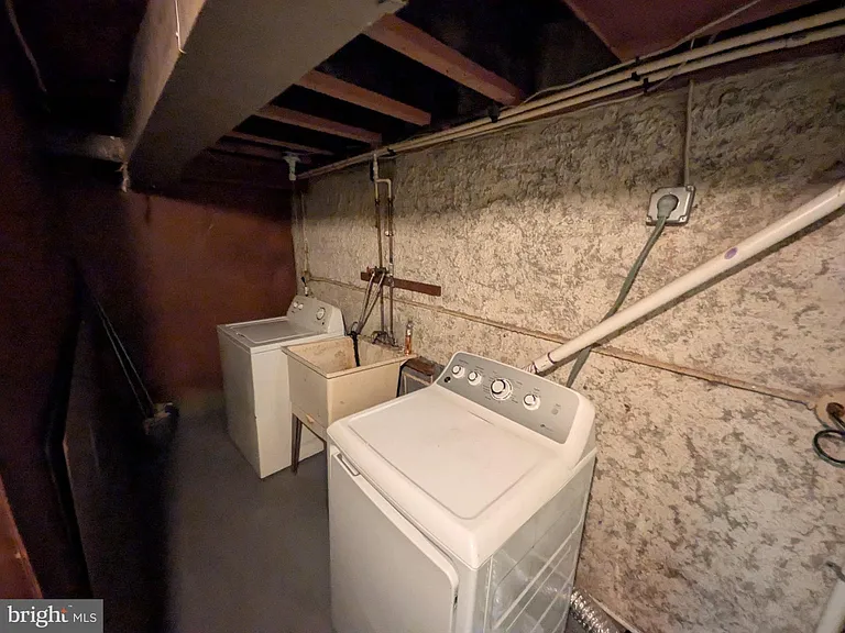 3018 Larue Sq E — Photo 37