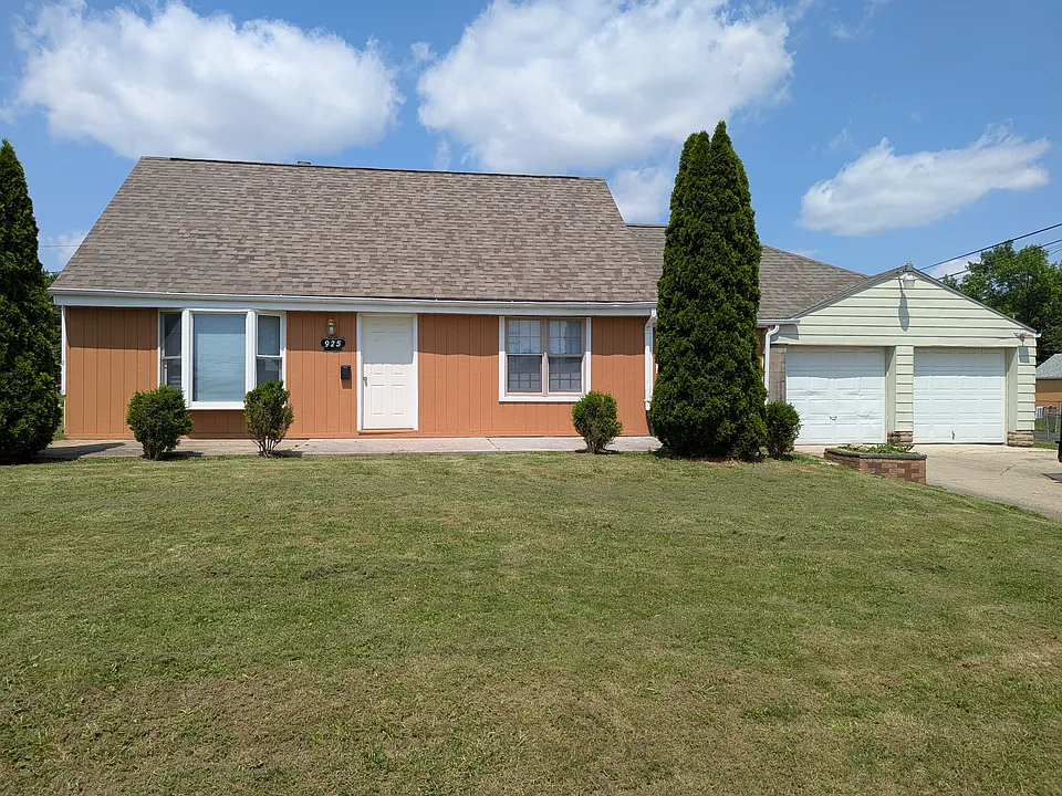 925 Scott Rd