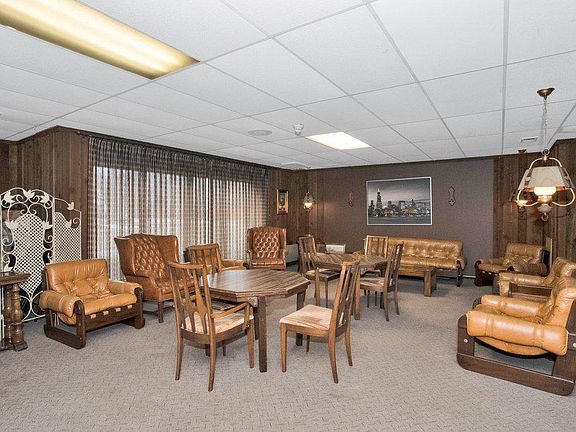 5th image of 11 W Green St APT 501