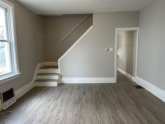 4th image of 6745 Somerset St