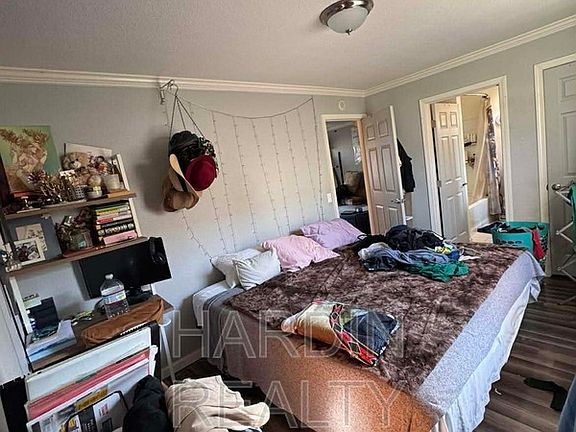 2nd image of 623 James St