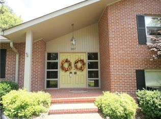 2217 Golf Club Ln, Columbia, TN 38401