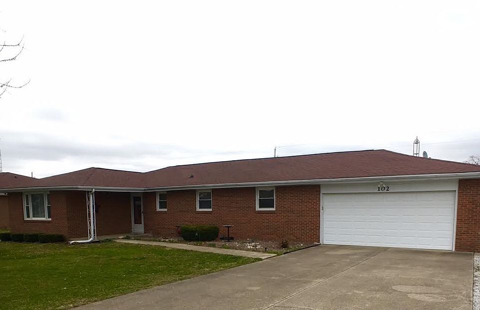 1st image of 102 S Denney Dr
