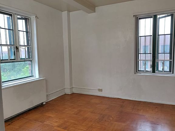 4th image of 2061 Saint Raymonds Ave APT 7D