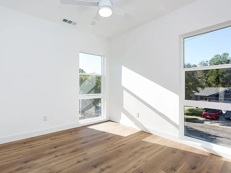 5721 Campanile Way — Photo 10