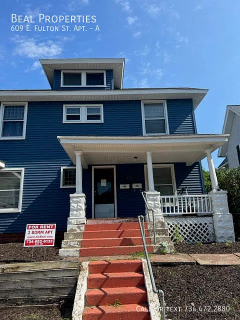 609 E Fulton St — Photo 2