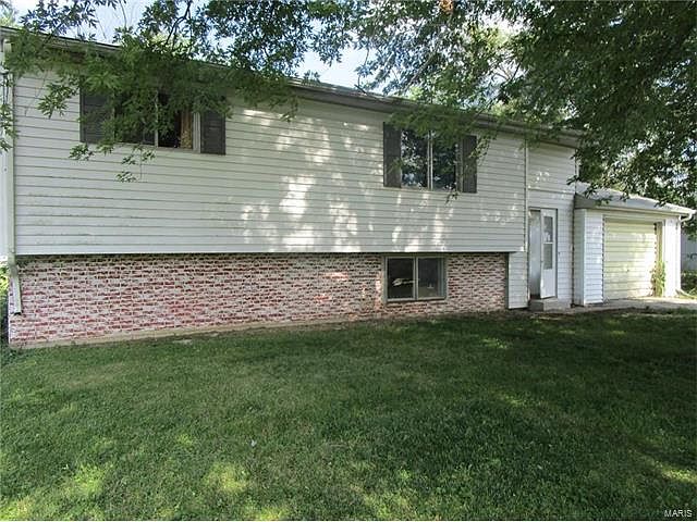 1st image of 101 Ozark St