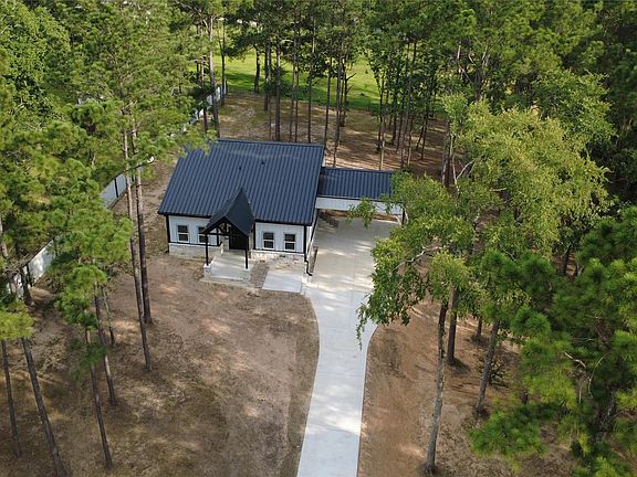 3rd image of 5054 Hickory Hill Rd