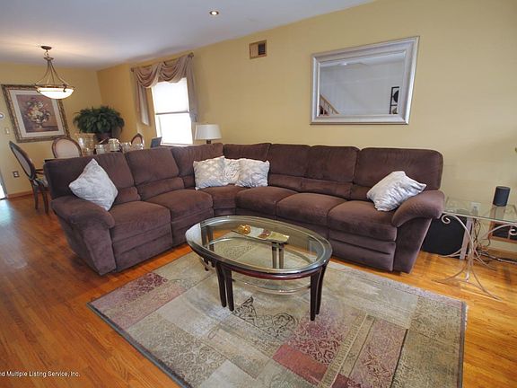 4th image of 126 Lovelace Ave