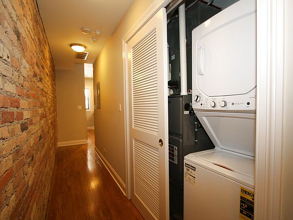 4th image of 3171 N Hudson Ave #C1