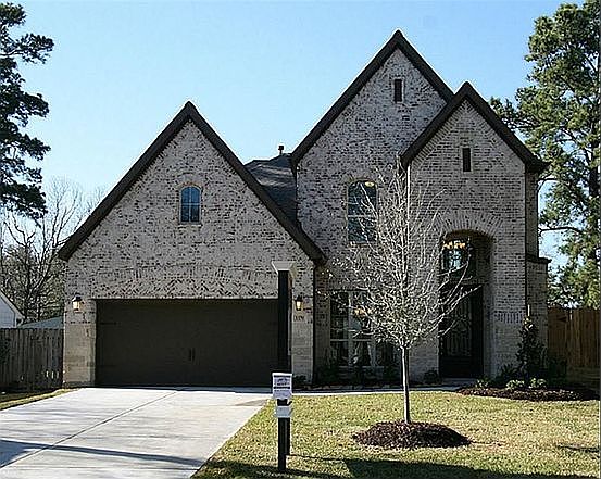 1st image of 1570 Hewitt Dr