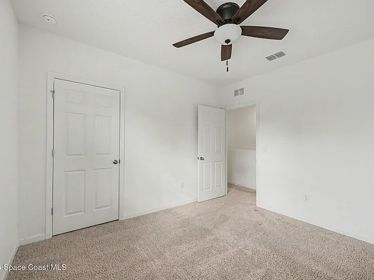 5092 Talbot Blvd — Photo 23