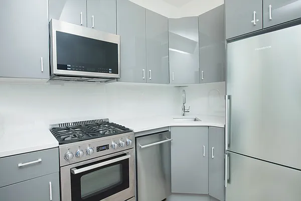 Rented by HH Realty | media 26