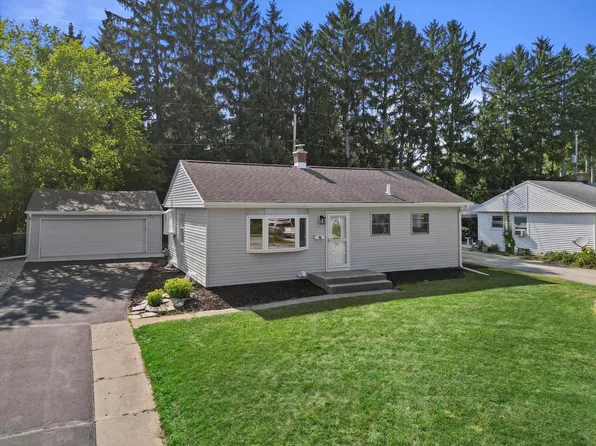 117 North Highland AVENUE, Thiensville, WI 53092