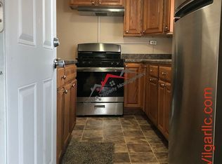 410 Lincolnway APT 6, La Porte, IN 46350