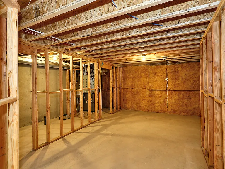 1299 N 3960 W — Photo 28