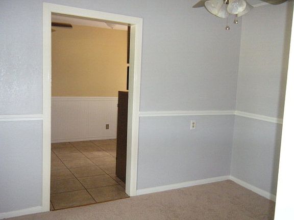 5th image of 102 Cherry St