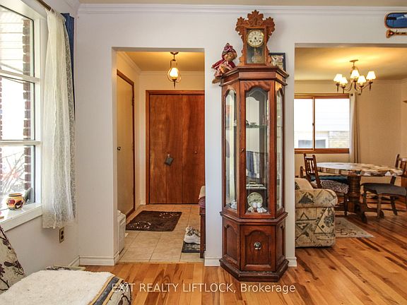 4th image of 1139 Danita Blvd
