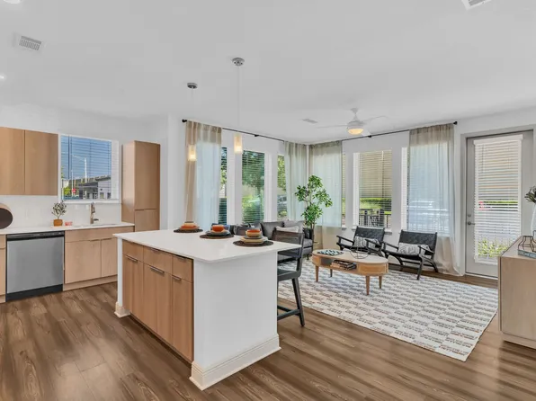 AVERE SOUTHSIDE QUARTER