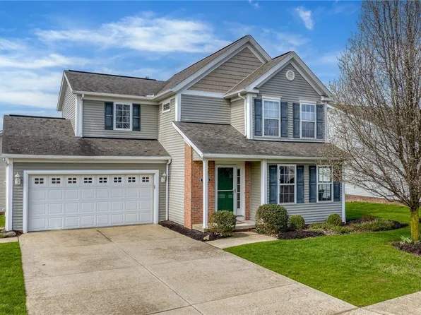 7756 Willow Ln, Macedonia, OH 44056