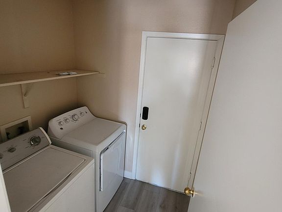 3rd image of 3652 Lucky Horseshoe Ct