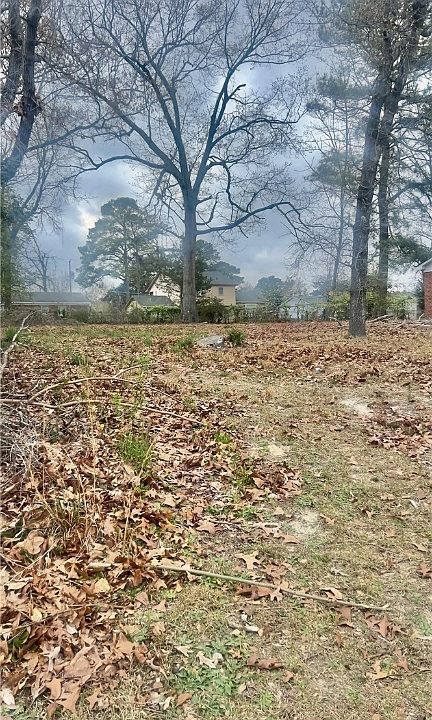 2nd image of 6119 Conaway Dr