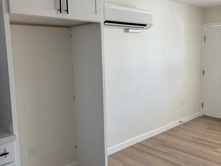 337 E La Veta Ave — Photo 8