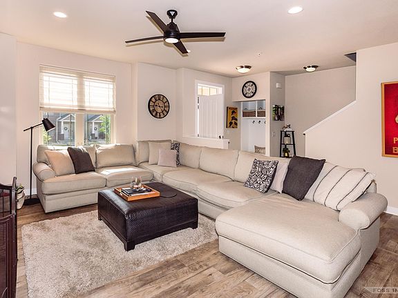 3rd image of 1420 Smithfield Dr #1420