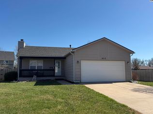 623 Oxford Dr, McPherson, KS 67460